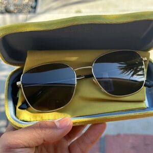 Gucci Sunglasses GG0837SK